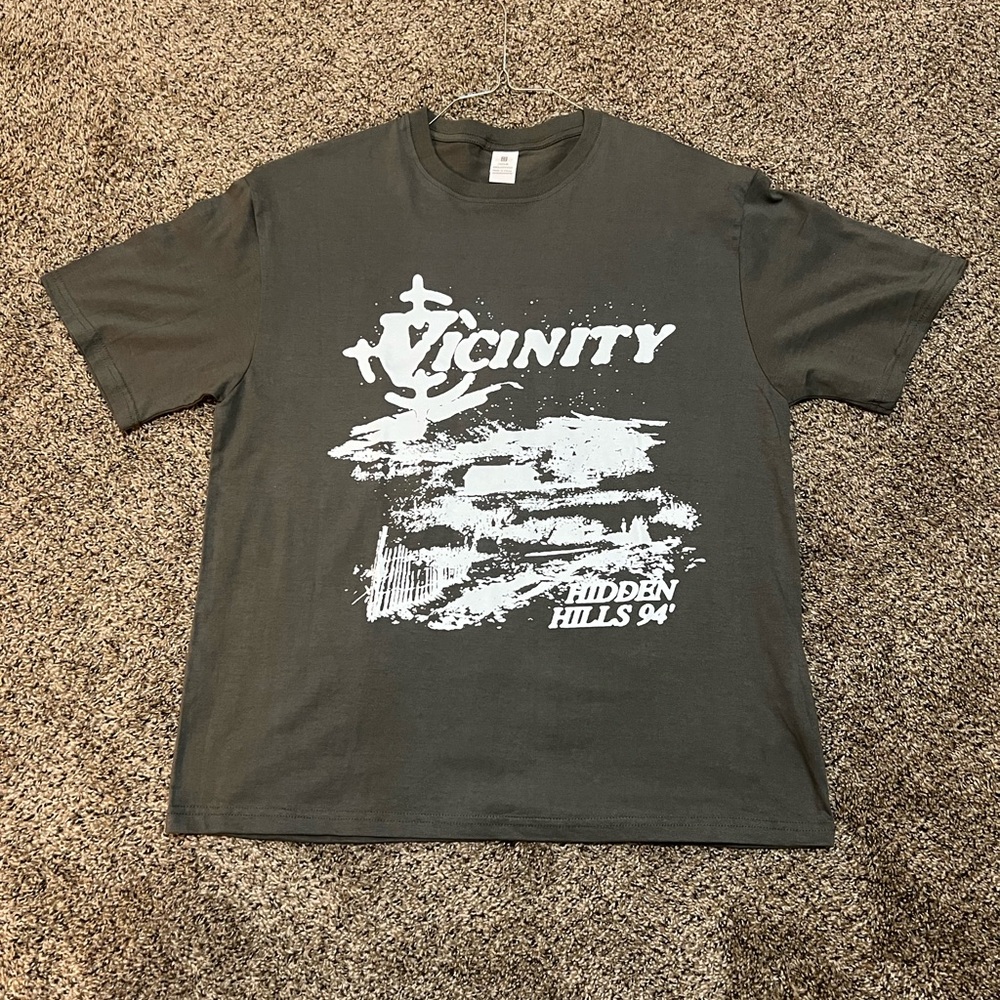 Tee shirt